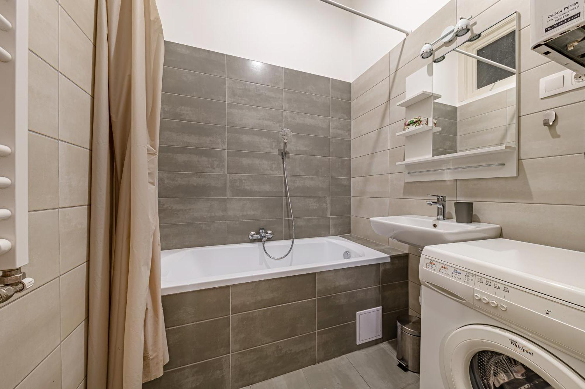 Downtown Rooms Wesselenyi Budapest Ngoại thất bức ảnh